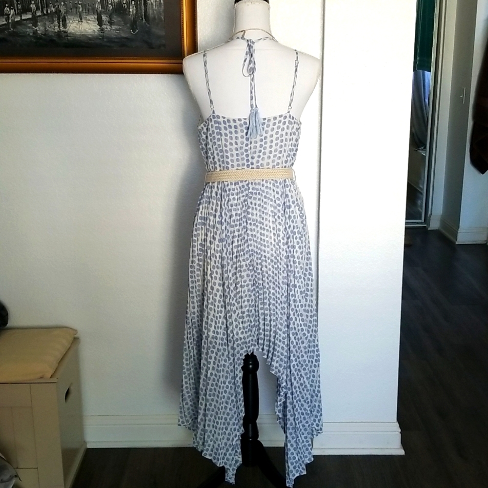 Spring dress - Picture 7 of 10